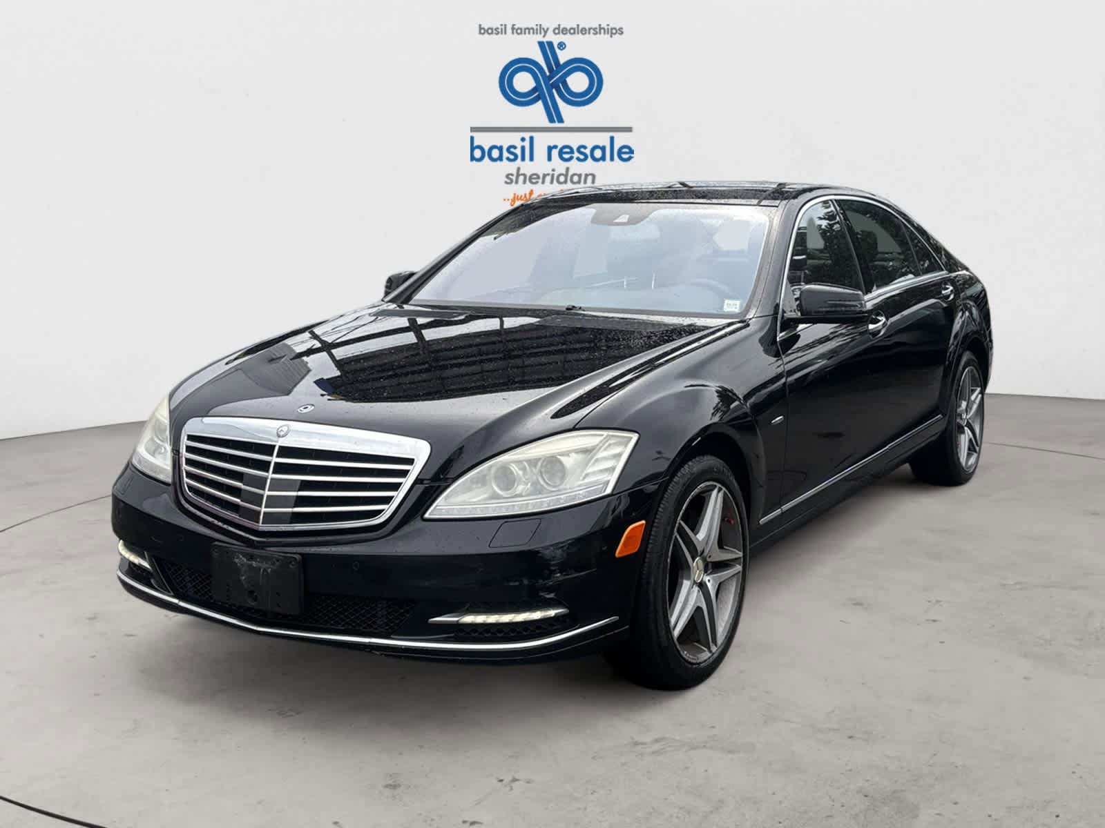 Used 2012 Mercedes-Benz S 550 4MATIC image 2
