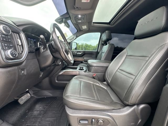 Used 2023 GMC Sierra 3500 Denali w/ Denali Ultimate Package AWD/4WD image 2