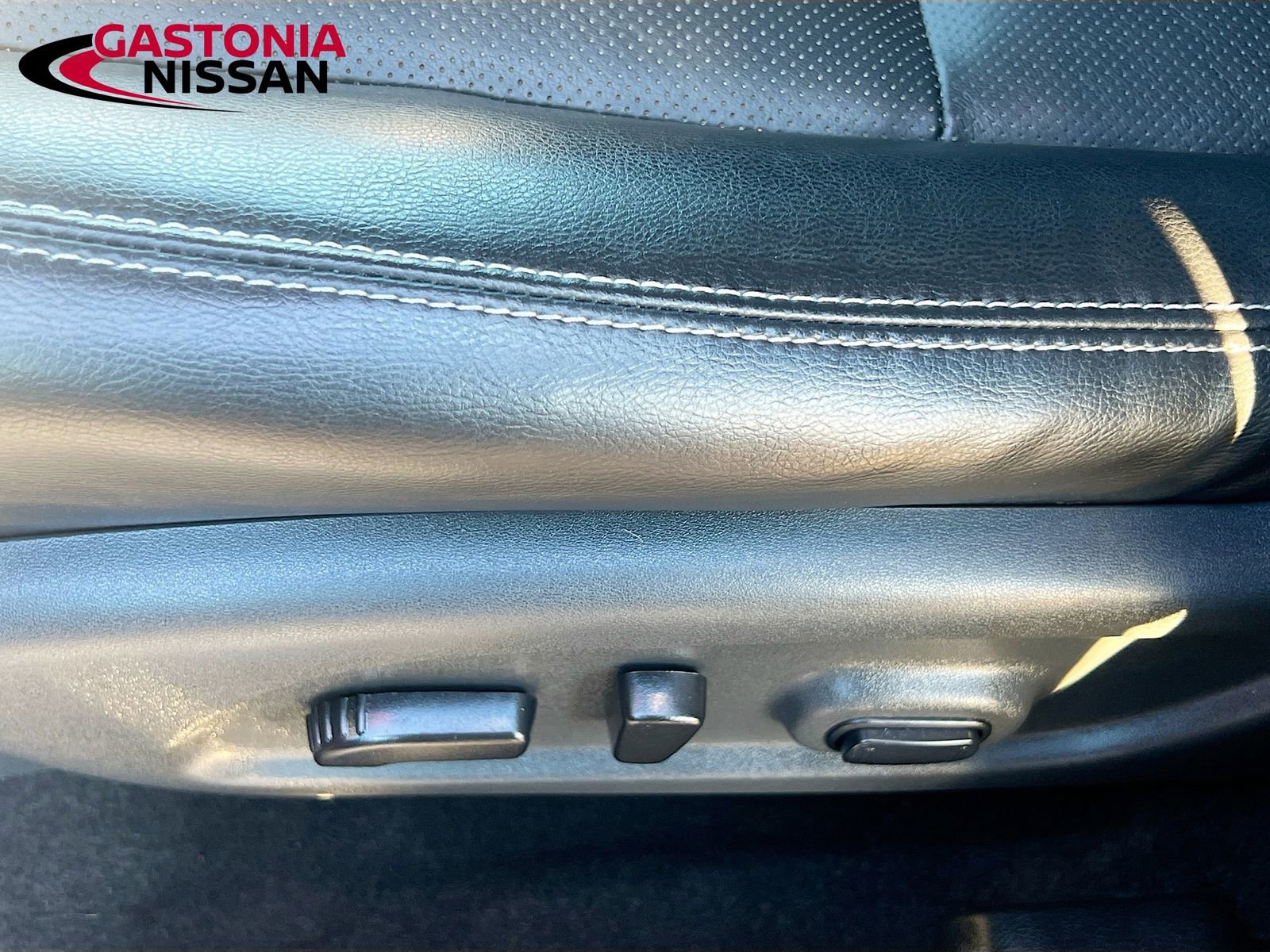 Used 2023 Nissan Murano SL w/ Cargo Package image 26