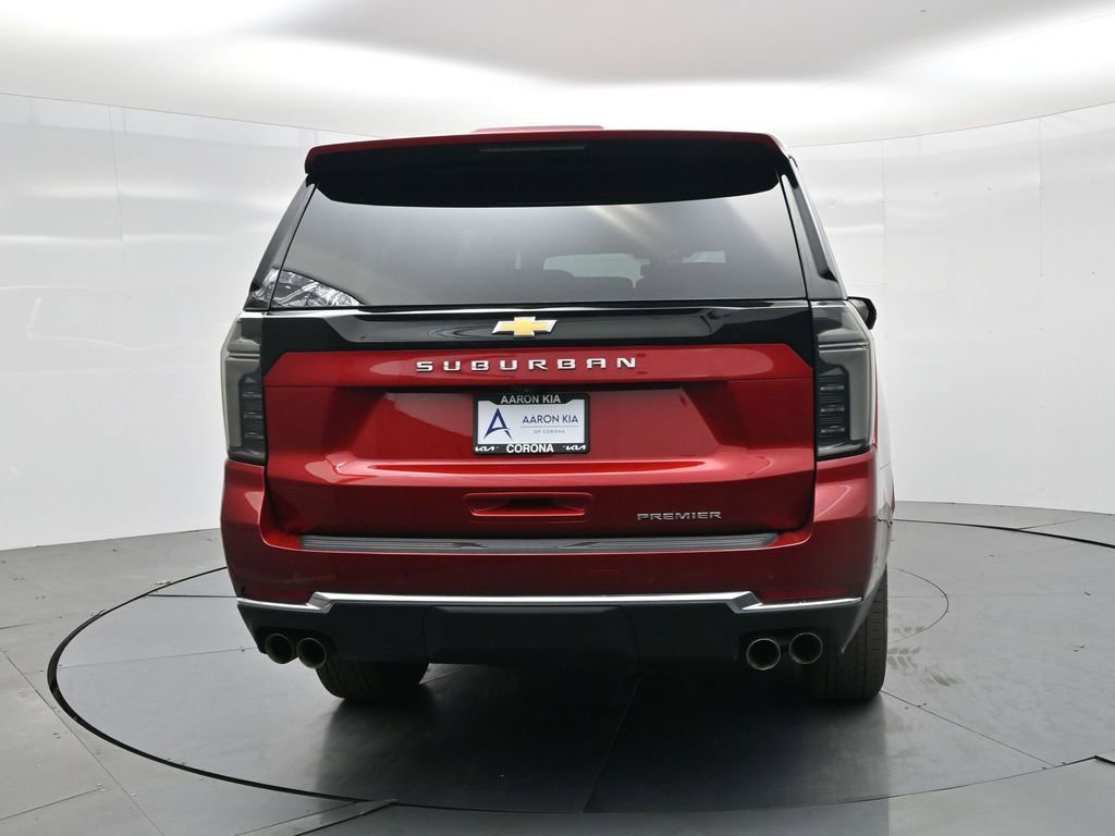 Used 2025 Chevrolet Suburban Premier image 19