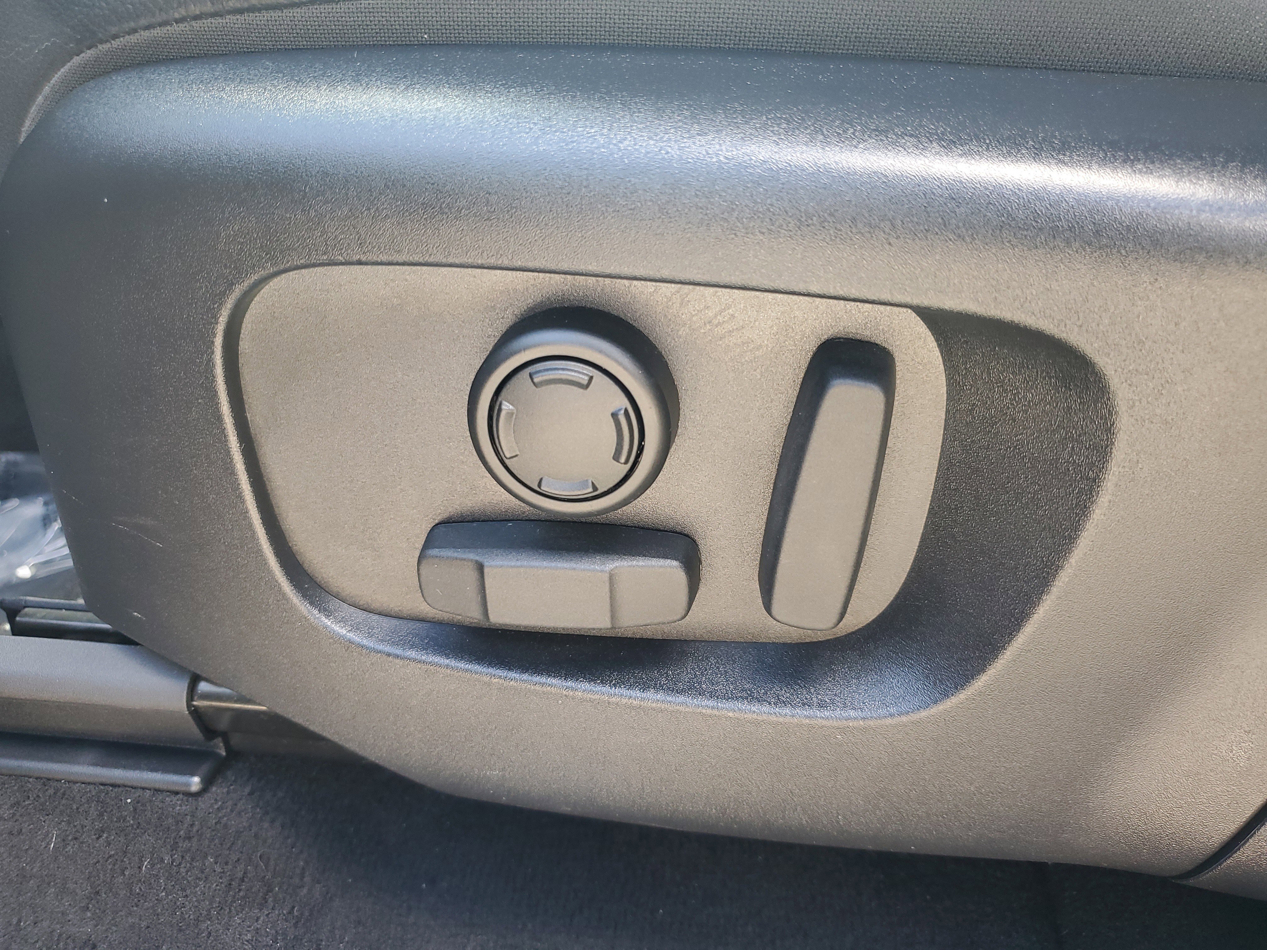 Used 2023 Land Rover Discovery Sport SE R-Dynamic image 10