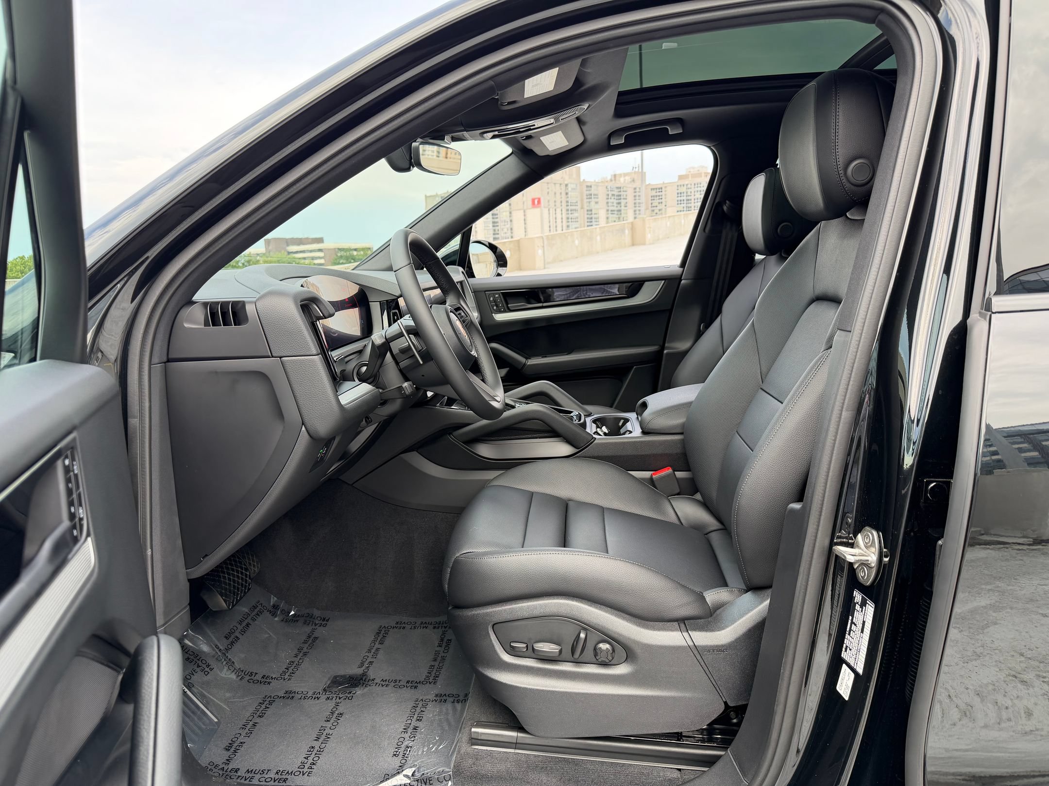 Certified 2026 Porsche Cayenne AWD/4WD image 30