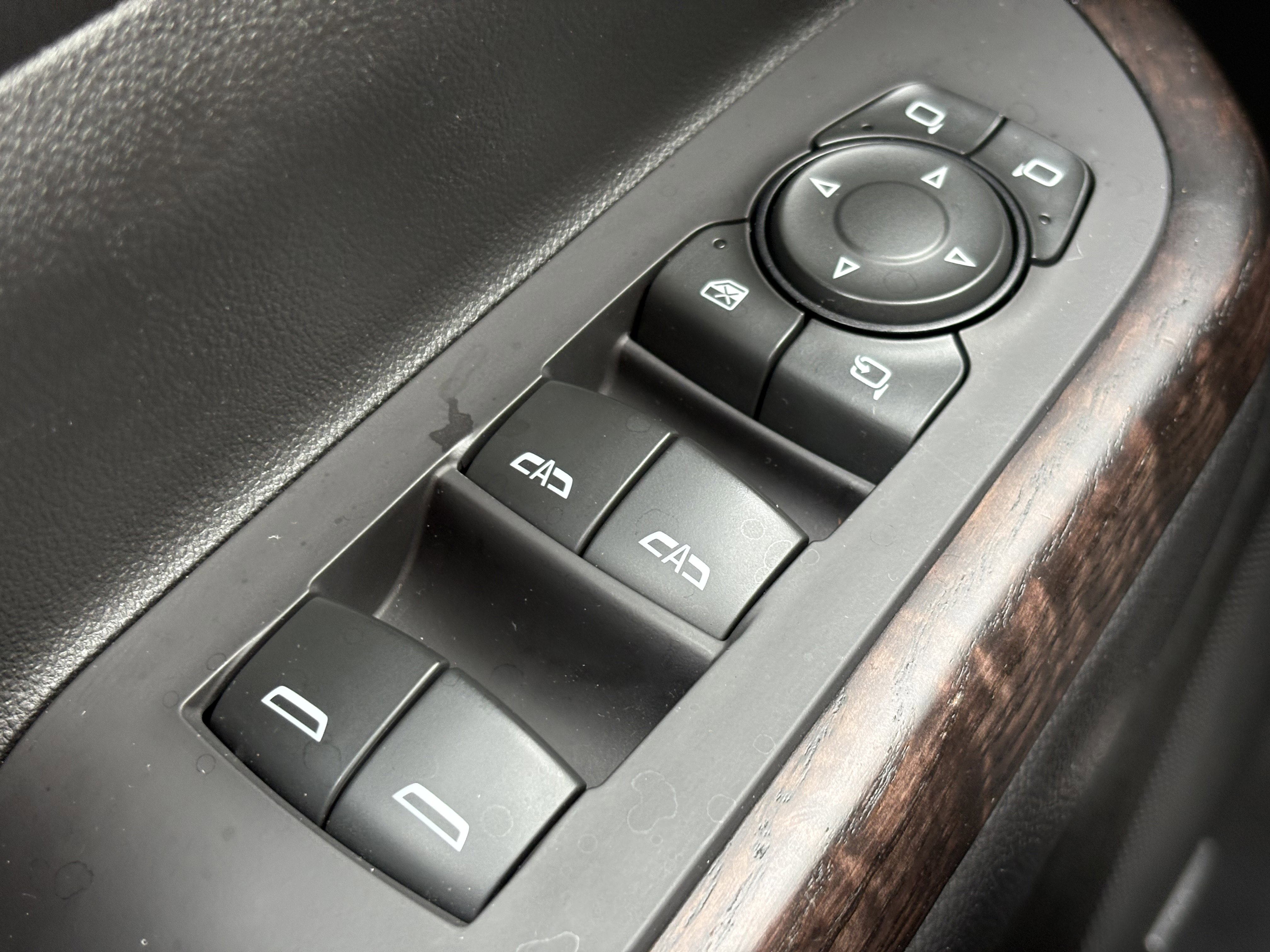 Used 2020 GMC Acadia Denali w/ Denali Ultimate Package image 32