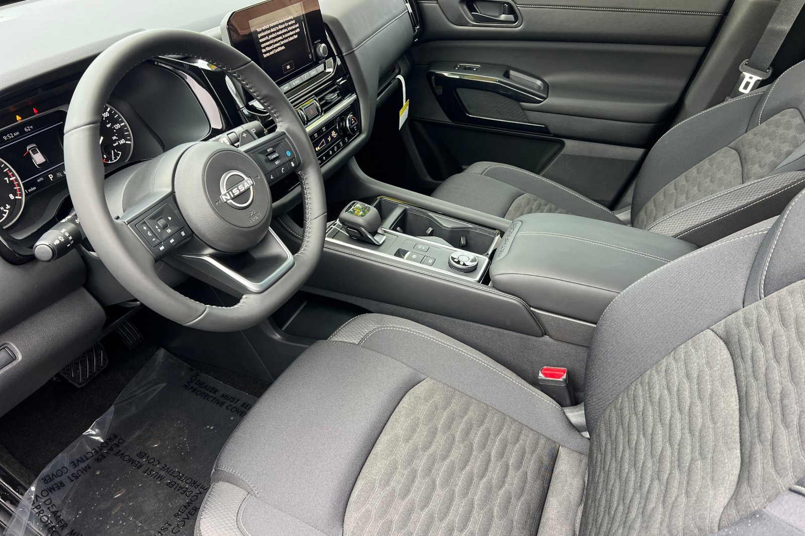 New 2025 Nissan Pathfinder SV image 10