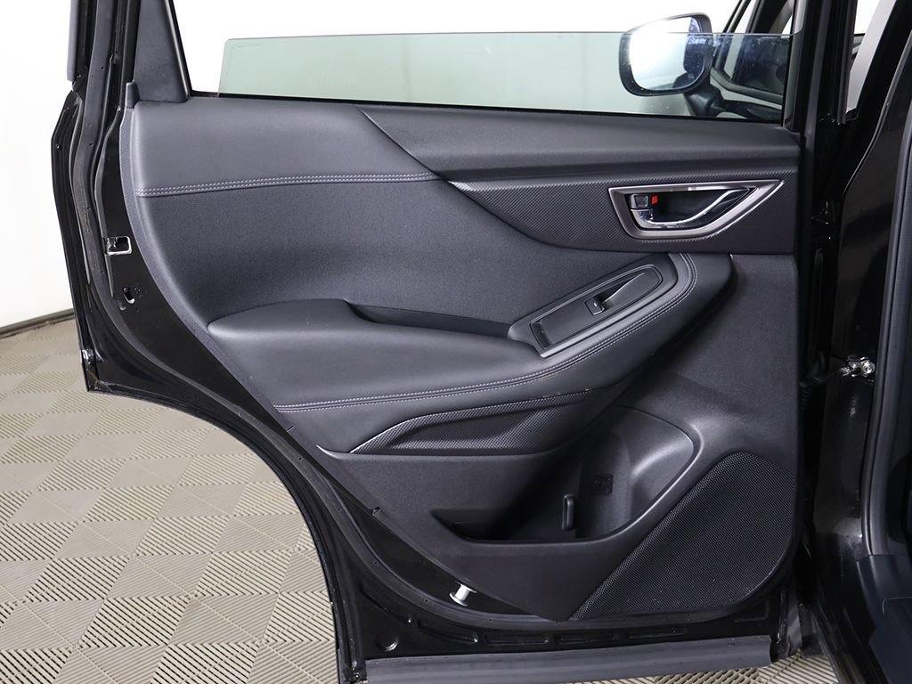 Used 2024 Subaru Forester Premium image 27