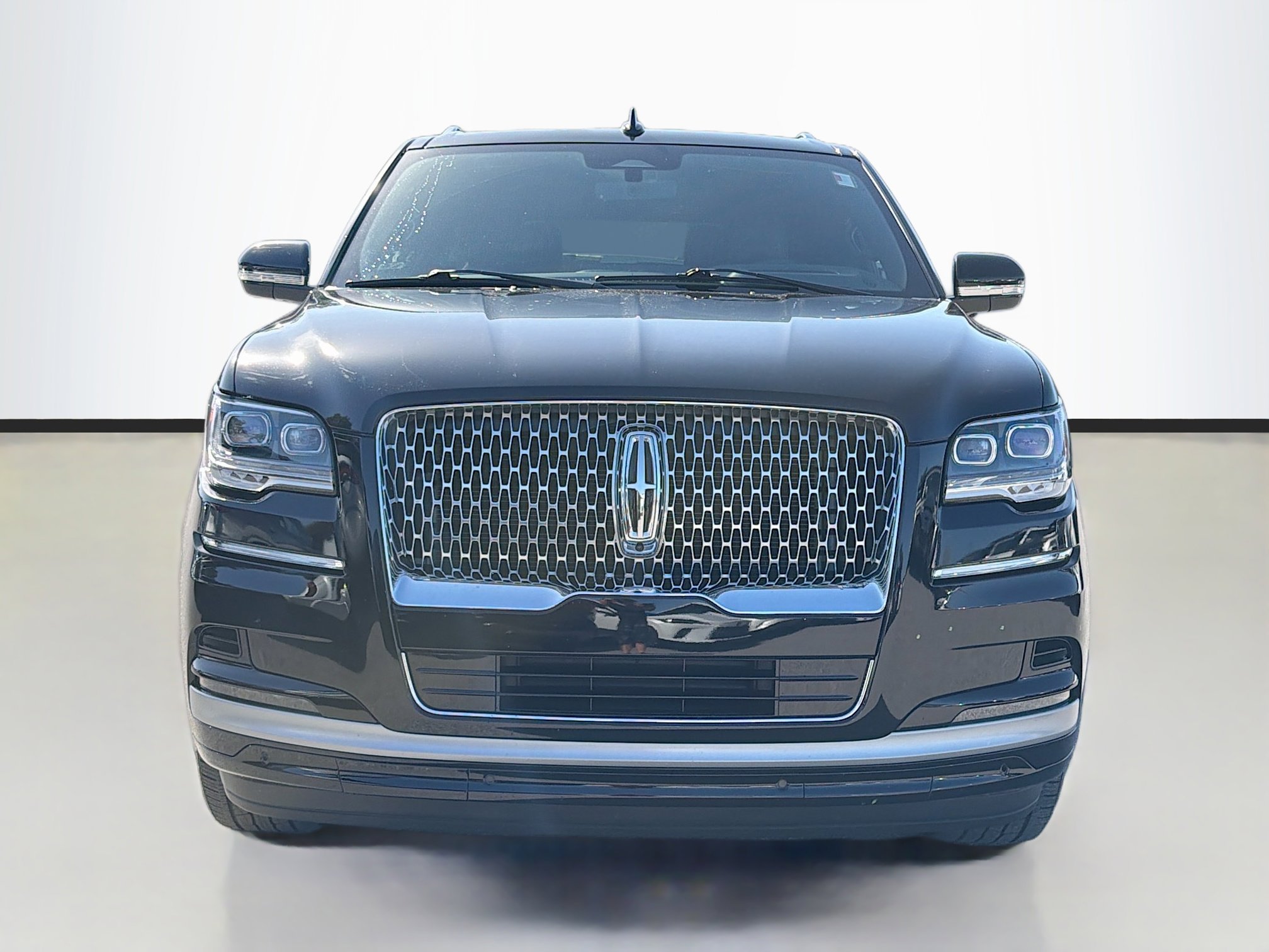 Used 2022 Lincoln Navigator Reserve image 8