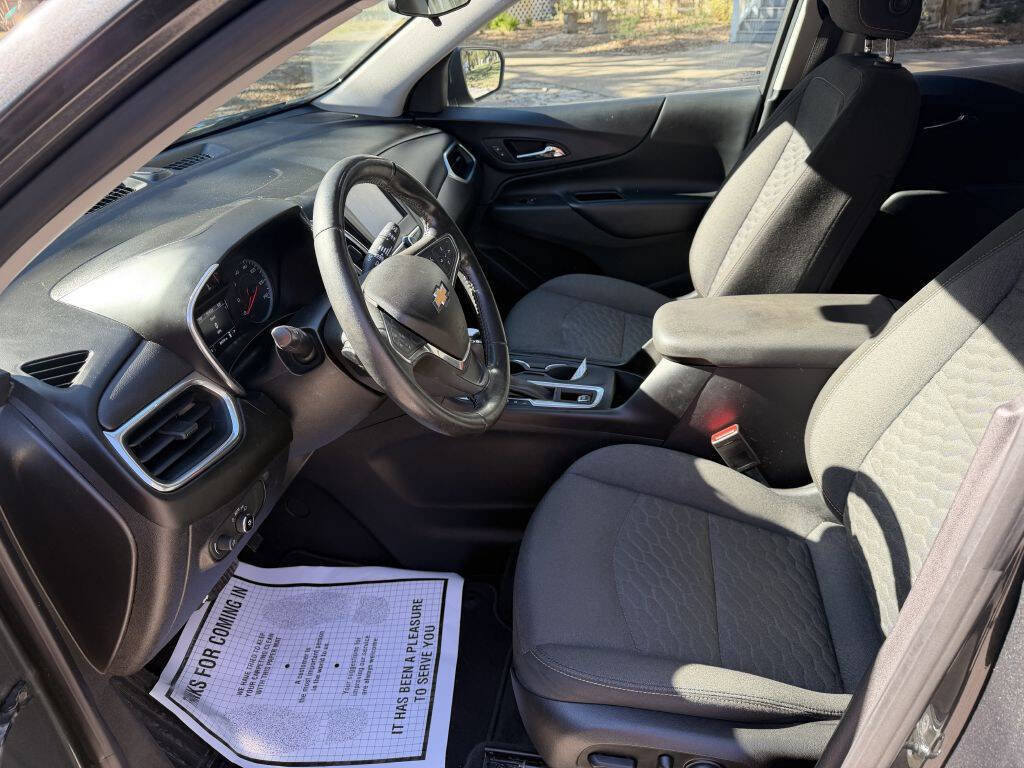 Used 2018 Chevrolet Equinox LT image 12