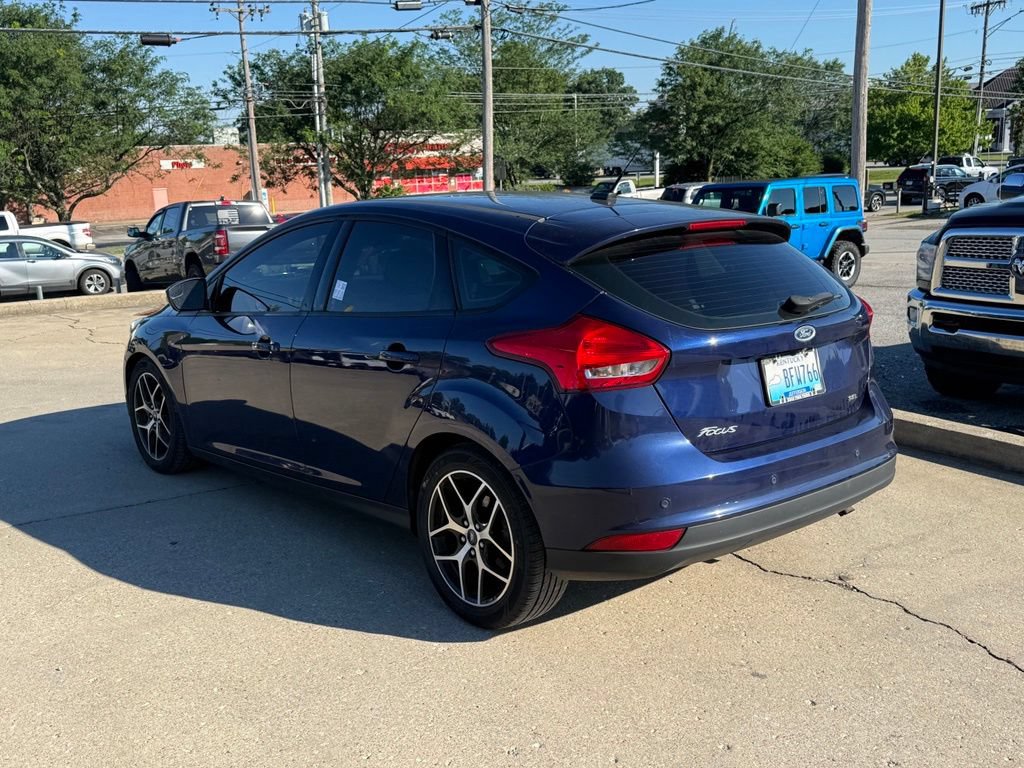 Used 2017 Ford Focus SEL w/ Cold Weather Package FWD image 8