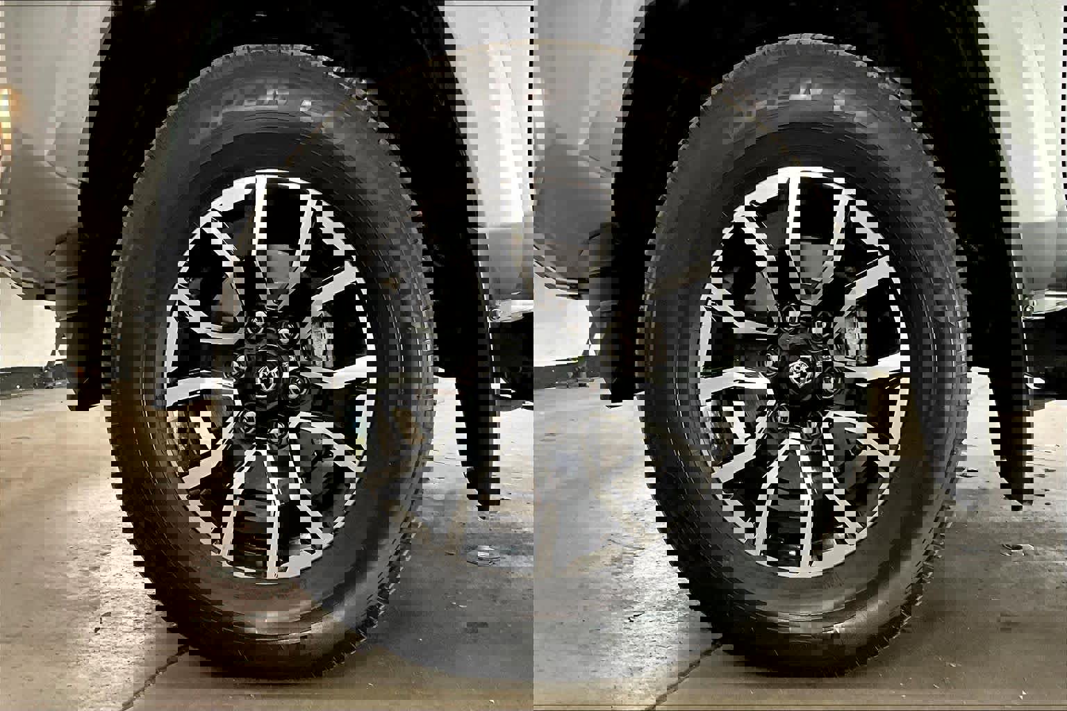 Used 2023 Toyota Tacoma TRD Sport image 11