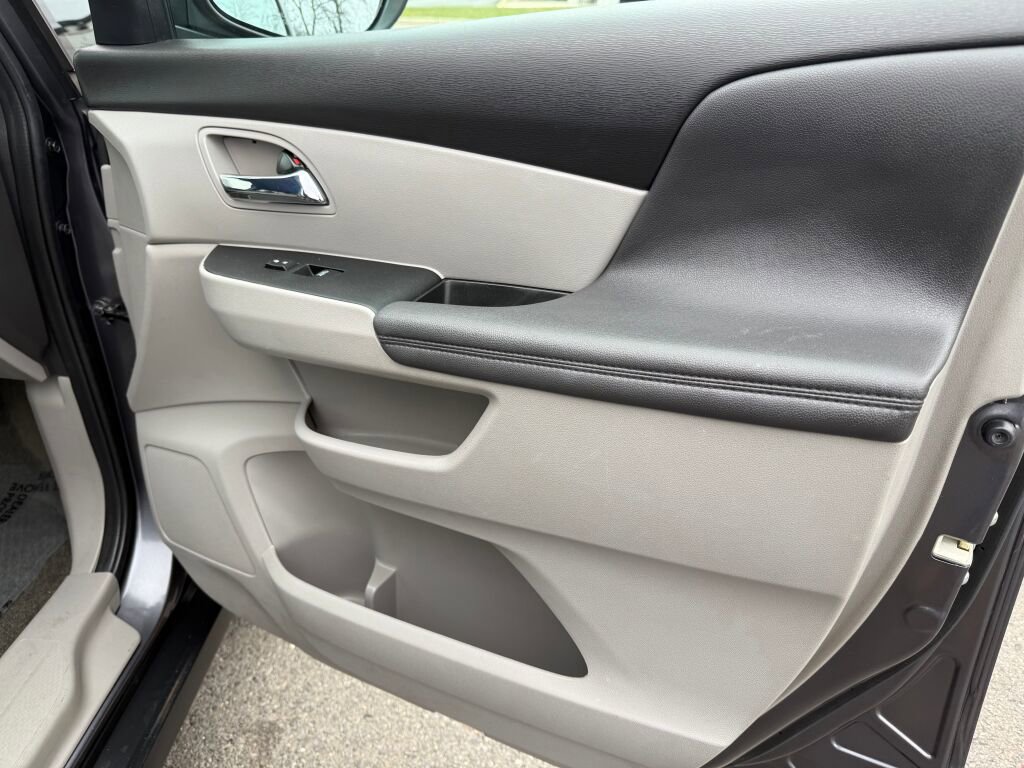 Used 2016 Honda Odyssey EX-L image 30