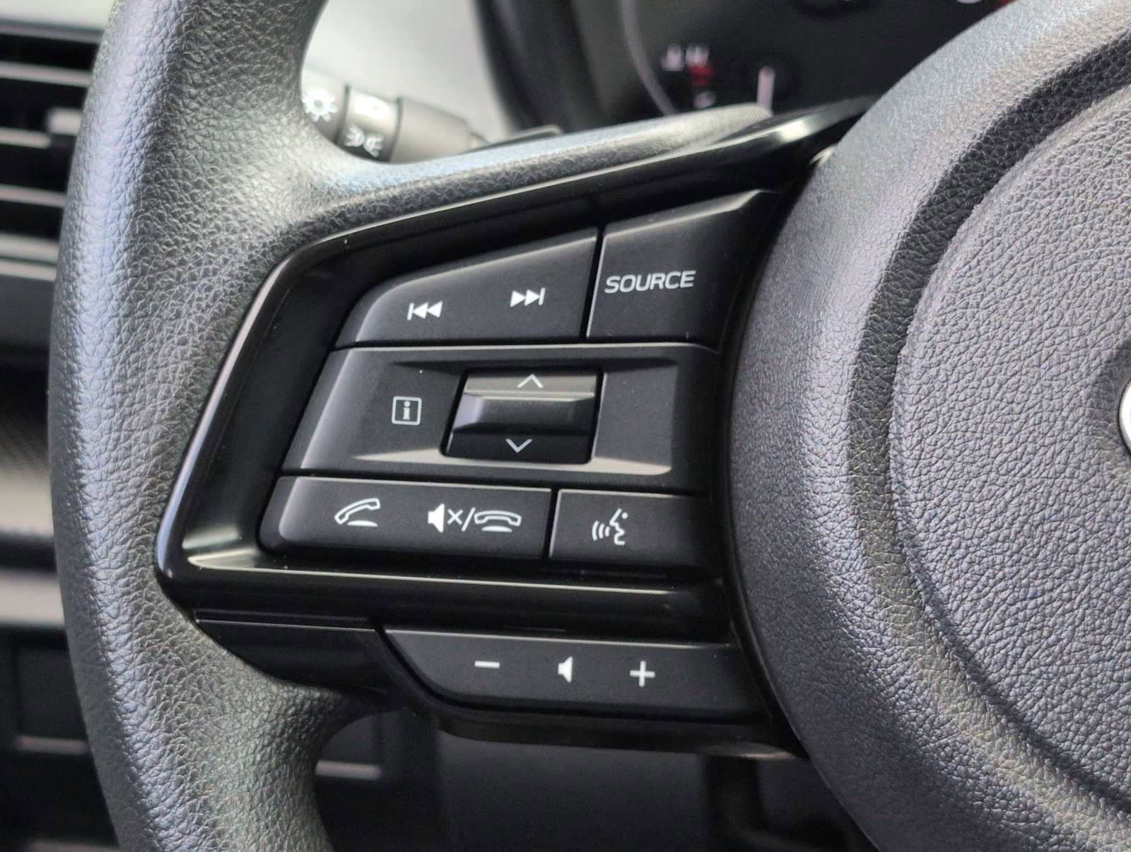 Used 2025 Subaru Crosstrek 2.0i Premium image 23