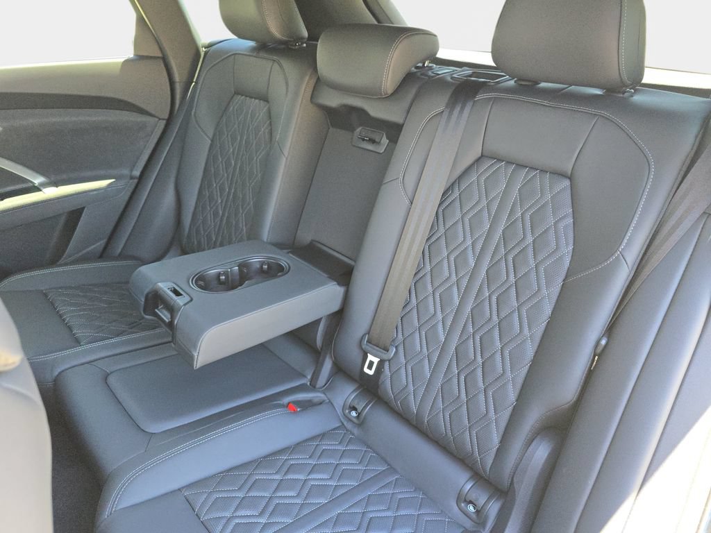 Certified 2025 Audi SQ5 Premium Plus w/ Premium Plus Package AWD/4WD image 14