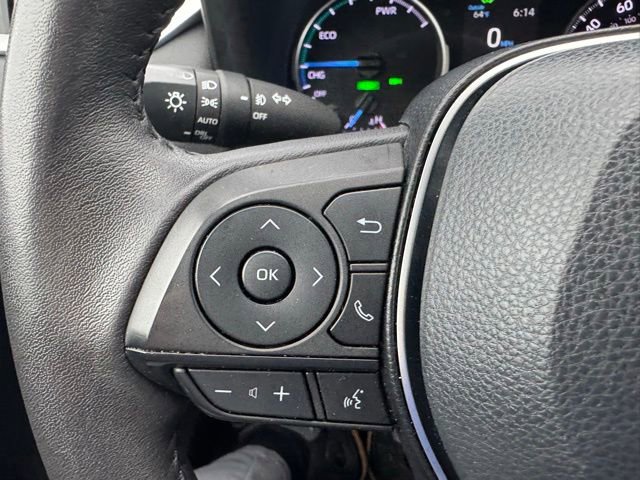 Used 2022 Toyota RAV4 XLE Premium AWD/4WD image 21