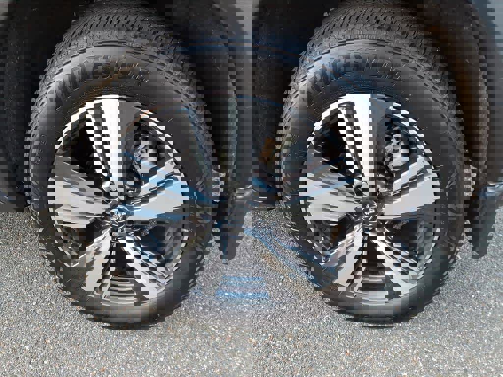 Certified 2023 Nissan Rogue SL w/ SL Premium Package image 9