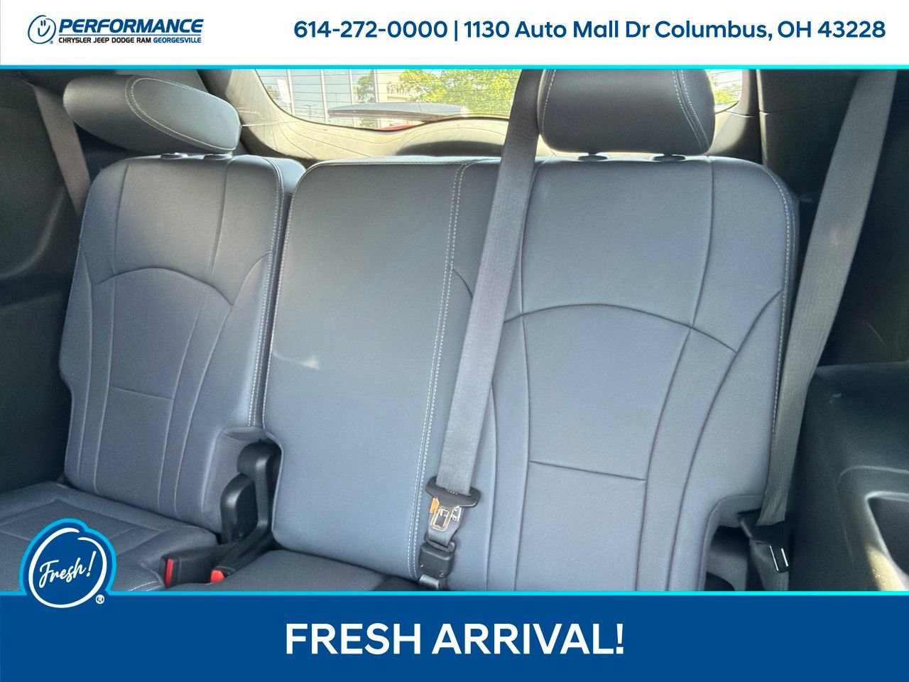 Used 2024 Buick Enclave Essence w/ Sport Touring Edition FWD image 21