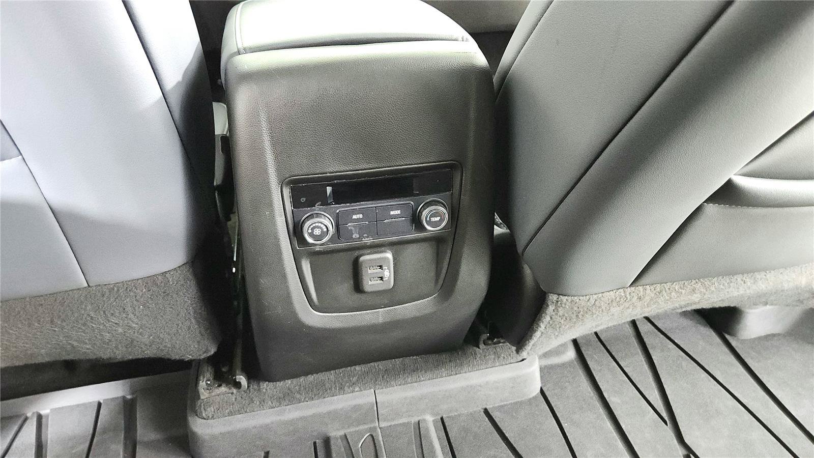 Used 2023 Buick Enclave Essence w/ Experience Buick Package AWD/4WD image 22