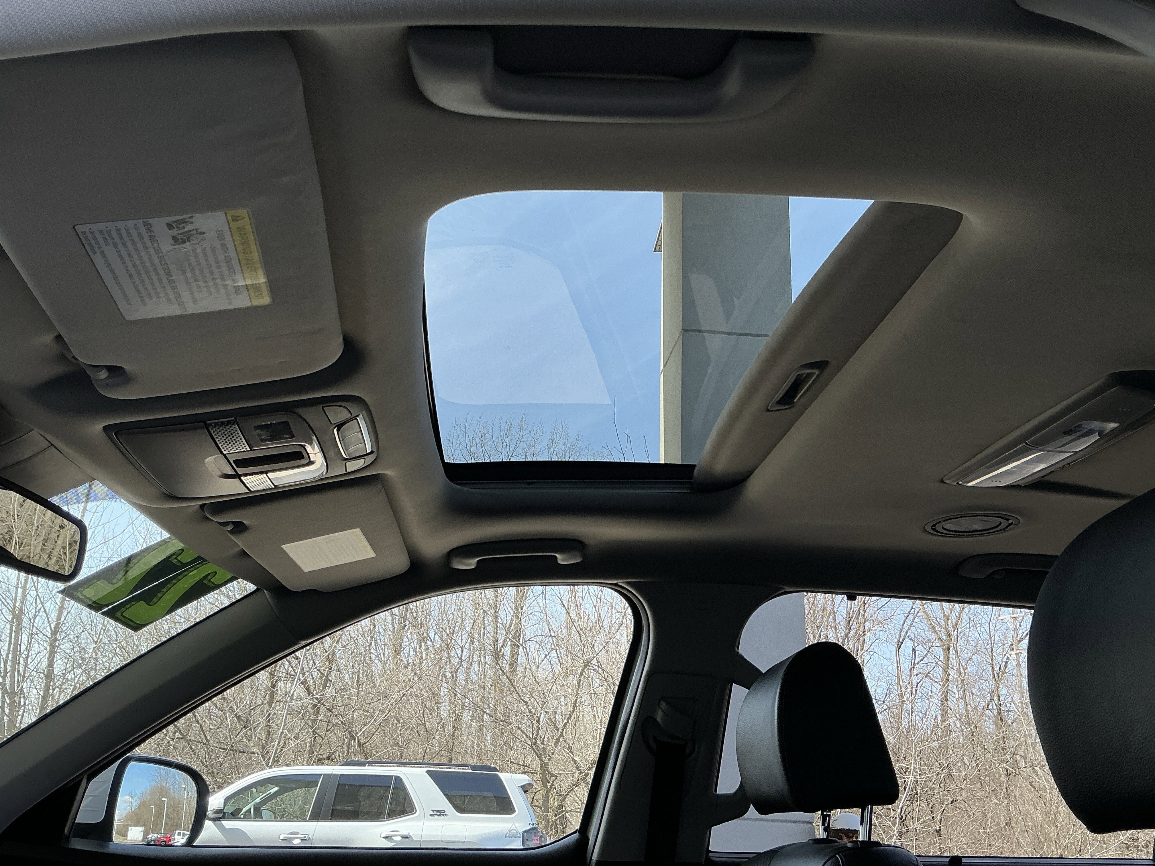 Used 2022 Kia Telluride EX w/ EX Premium Package image 17