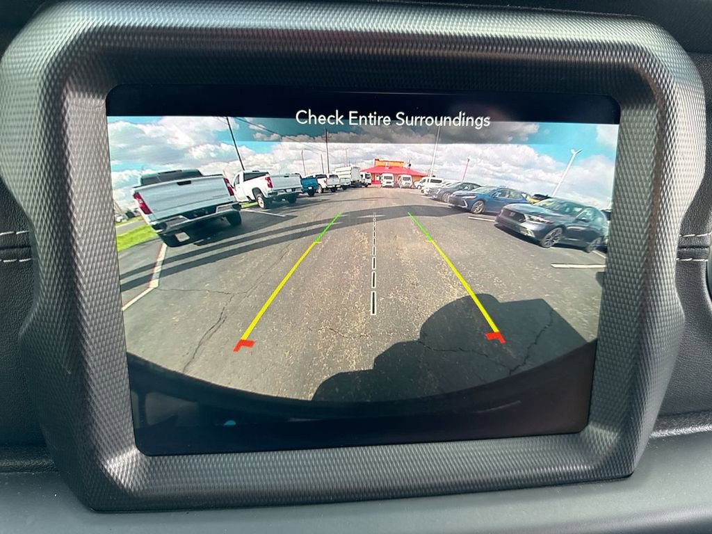 Used 2023 Jeep Wrangler Unlimited Sahara w/ Cold Weather Group image 17