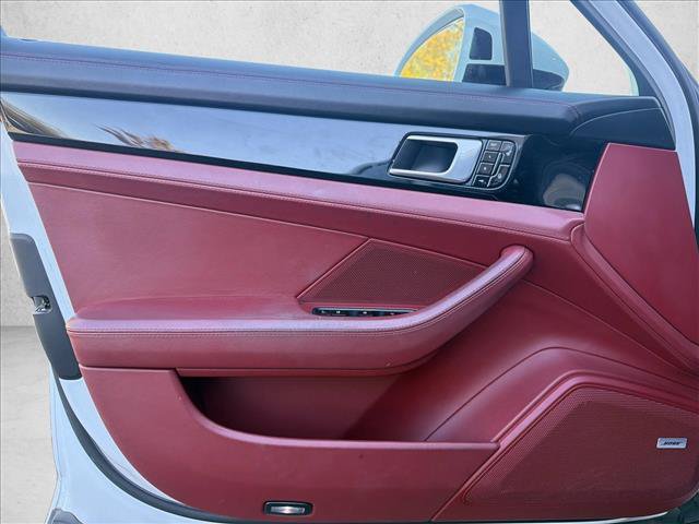 Used 2018 Porsche Panamera 4 AWD/4WD image 10