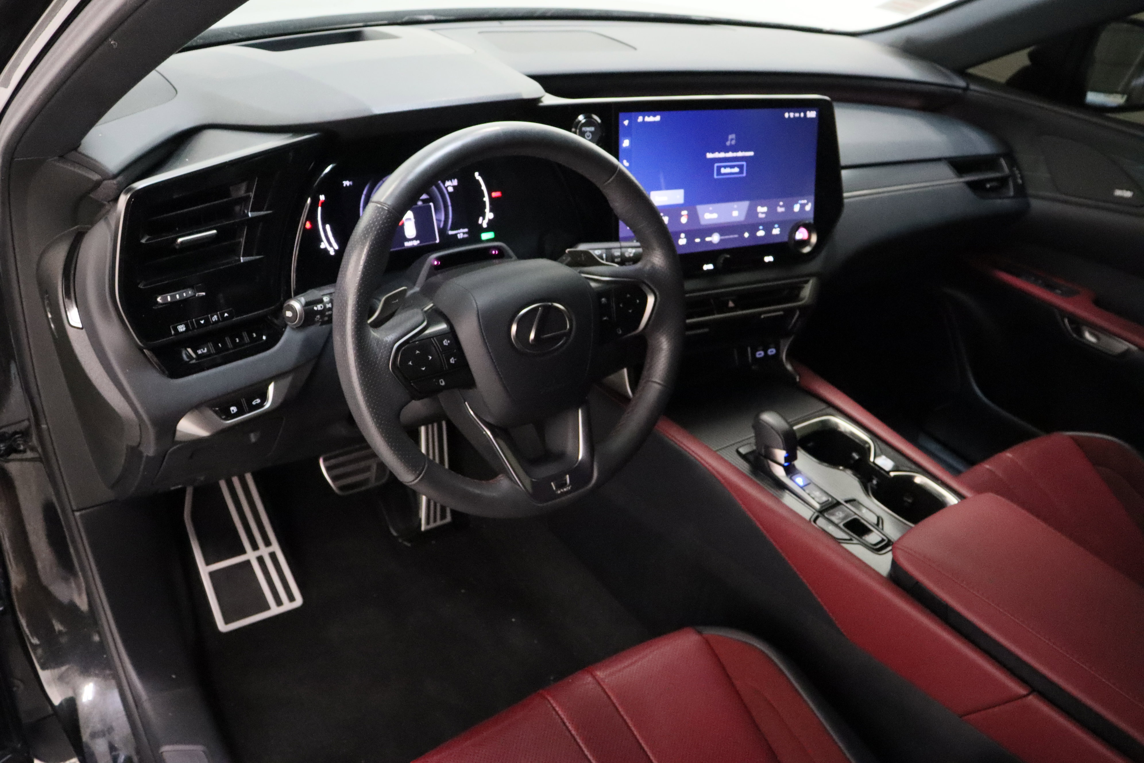 Used 2024 Lexus RX 500h F Sport w/ Convenience Package AWD/4WD image 13