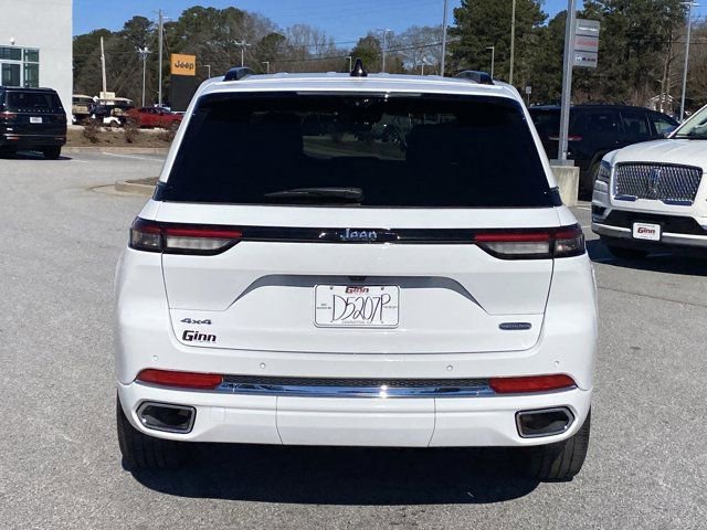 Used 2023 Jeep Grand Cherokee Overland w/ Luxury Tech Group IV AWD/4WD image 5