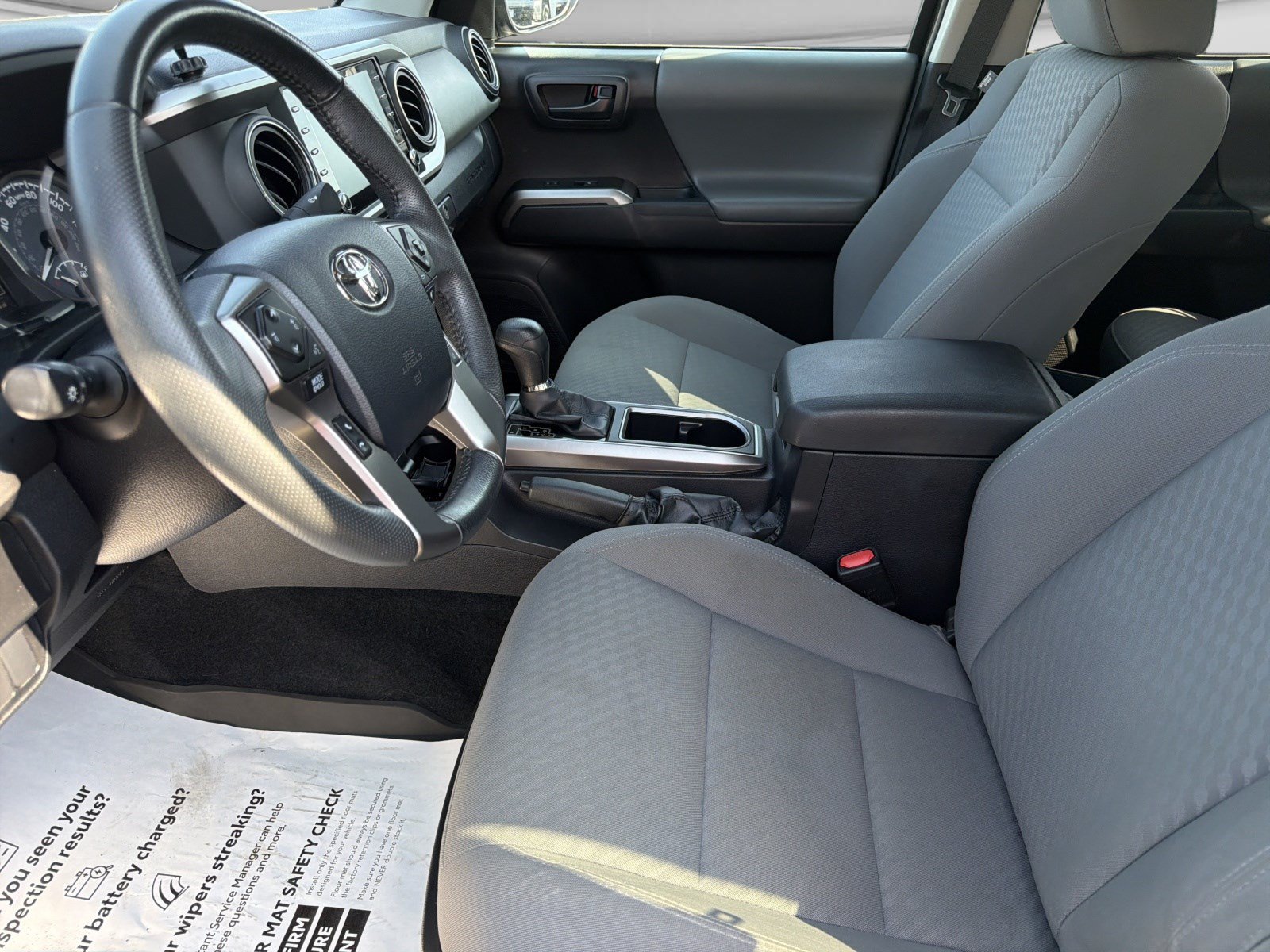 Used 2023 Toyota Tacoma SR5 RWD image 8
