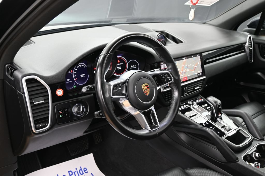 Used 2021 Porsche Cayenne AWD/4WD image 19