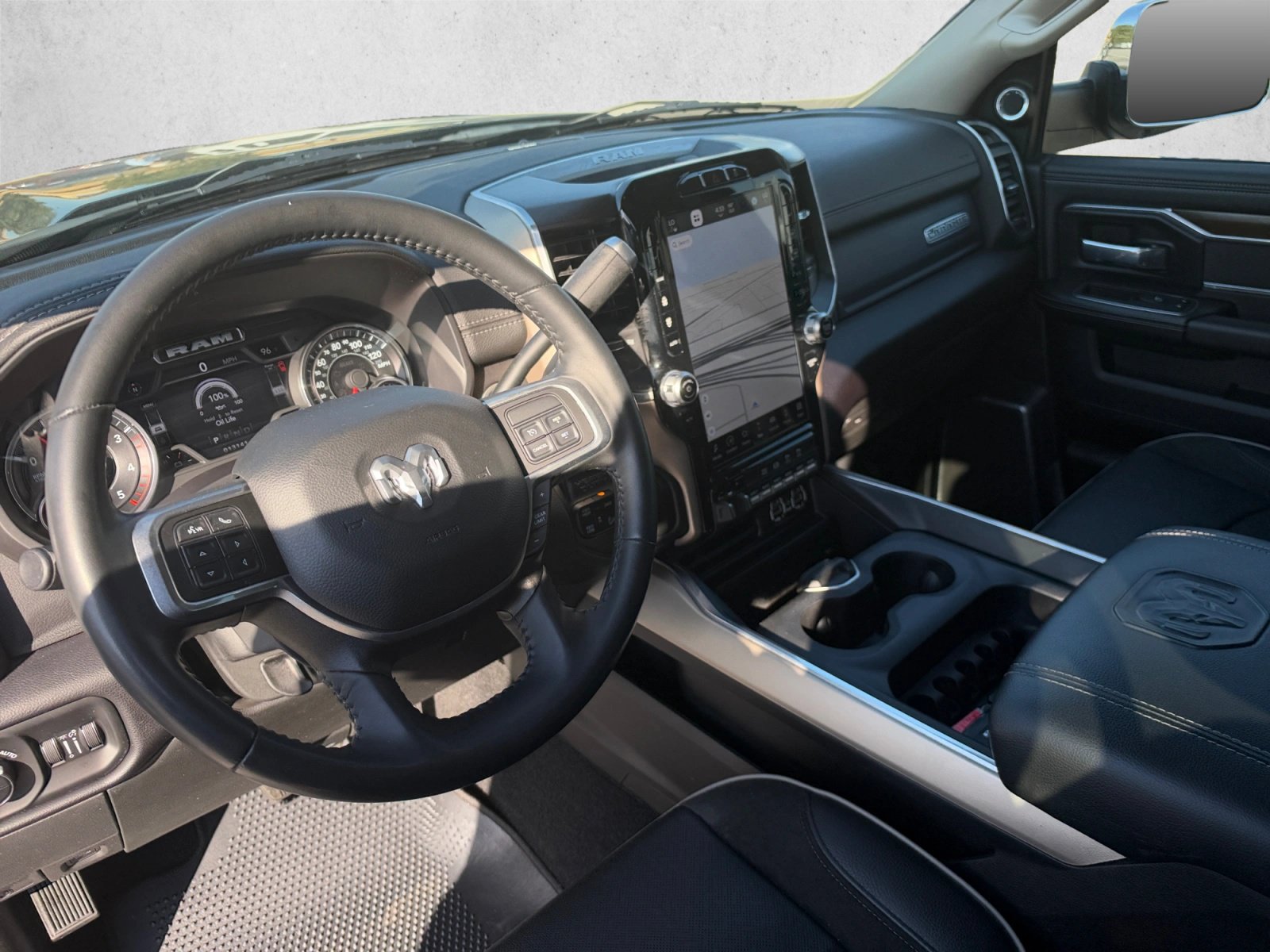Used 2022 RAM 2500 Laramie AWD/4WD image 10
