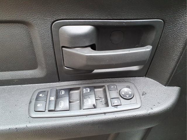 Used 2022 RAM 1500 Tradesman w/ Chrome Appearance Group image 11