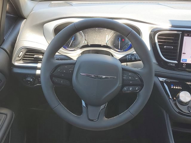New 2026 Chrysler Pacifica Limited w/ S Appearance Package AWD/4WD image 14