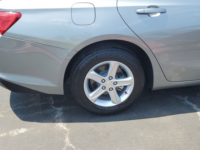 Used 2025 Chevrolet Malibu LS FWD image 5