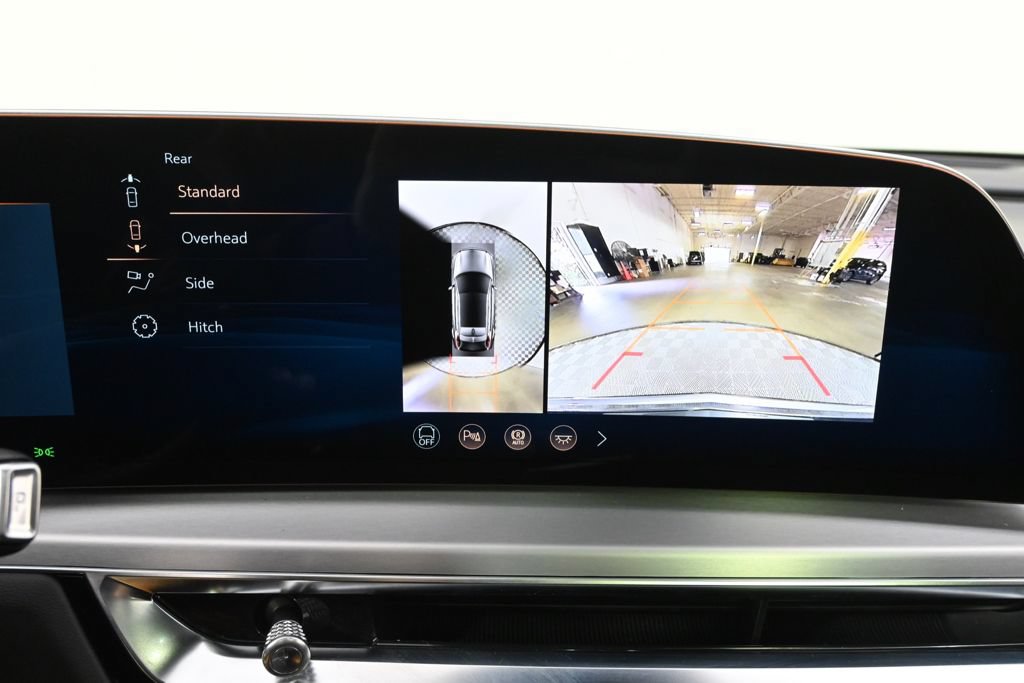 New 2026 Cadillac Lyriq Luxury w/ LPO, Floor Liner Package AWD/4WD image 29
