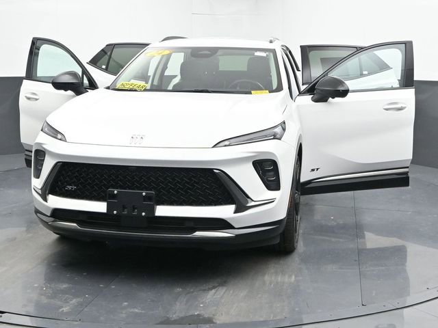 Used 2024 Buick Envision Sport Touring image 45