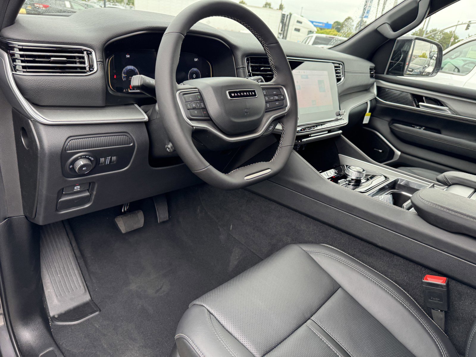 New 2025 Jeep Wagoneer L Series II w/ Premium Group I image 14