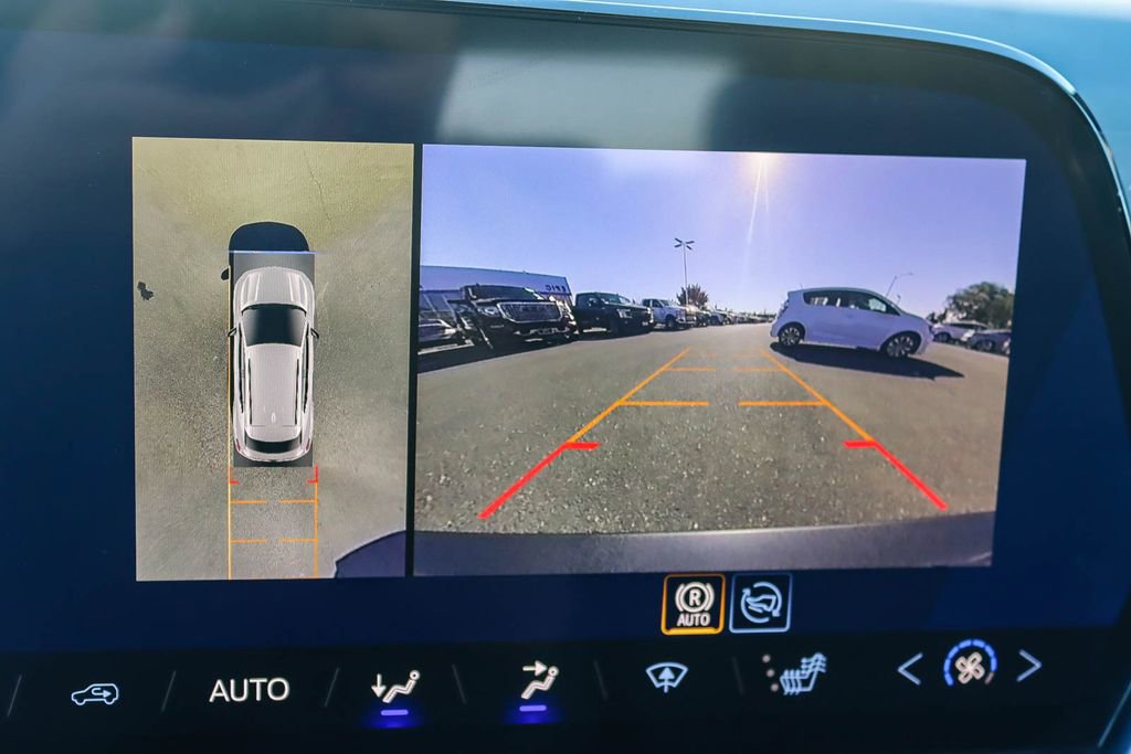 New 2026 Chevrolet Equinox EV LT image 22