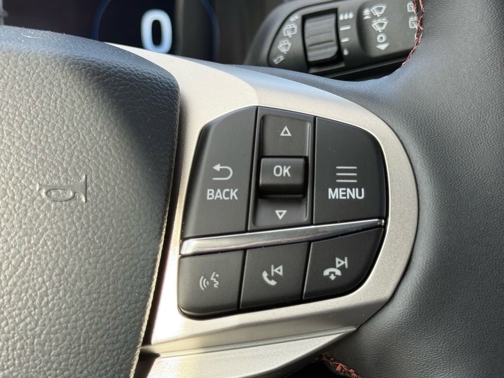Used 2026 Ford Explorer Active w/ Active Comfort Package image 21