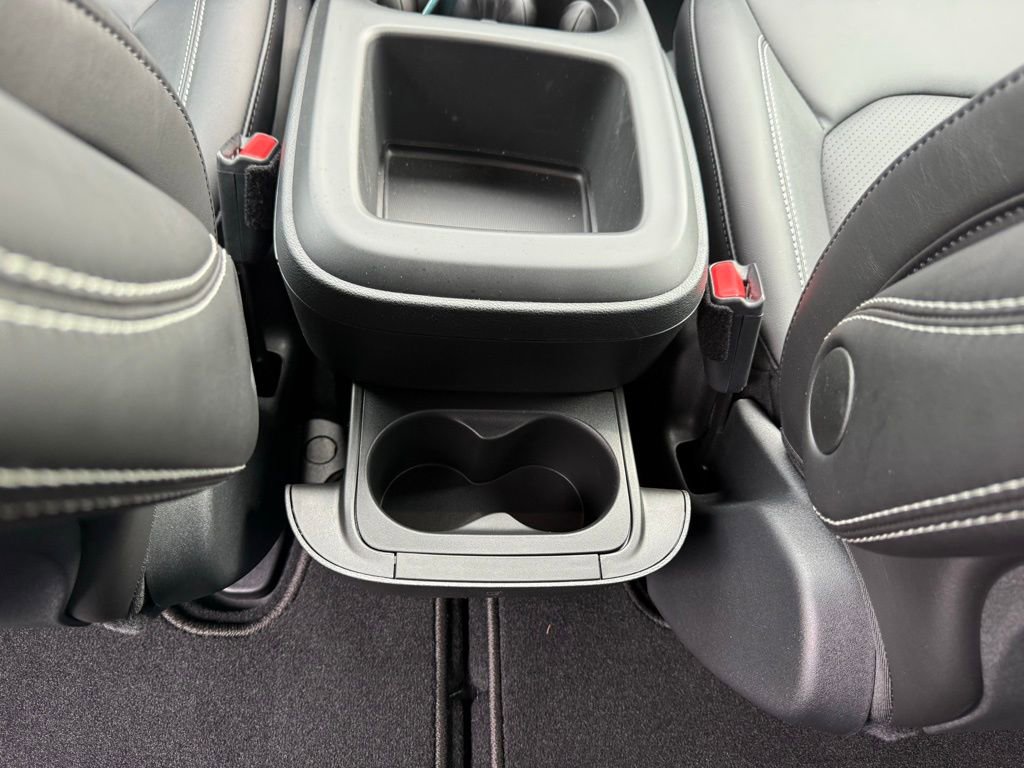 New 2026 Chrysler Pacifica Select FWD image 38