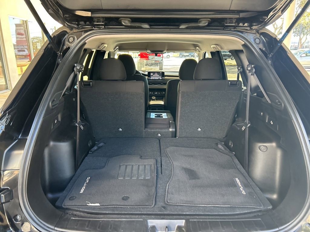 Used 2023 Mitsubishi Outlander ES image 31