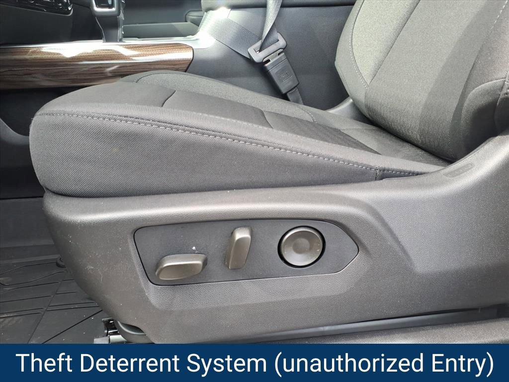 New 2026 Chevrolet Silverado 1500 LT image 17