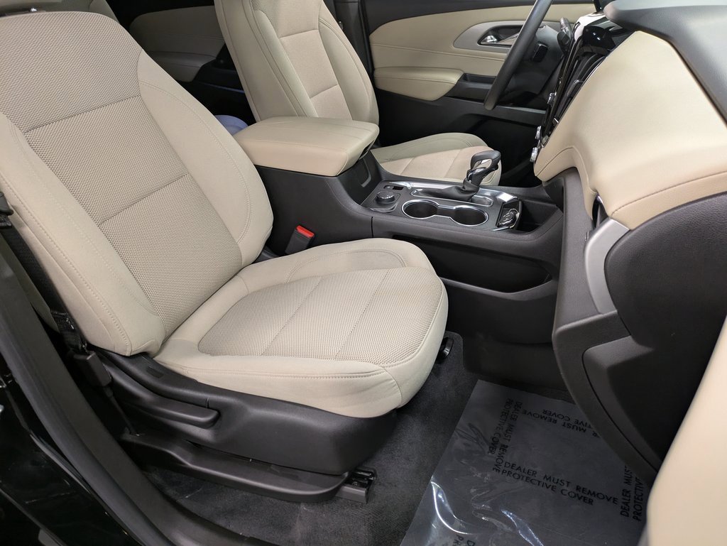 Used 2022 Chevrolet Traverse LS image 28