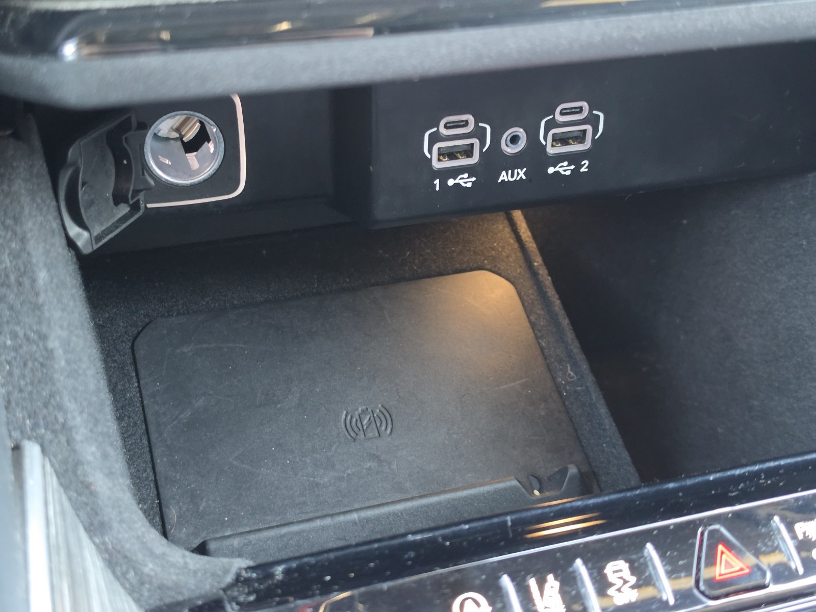 Used 2022 Jeep Wagoneer Series III AWD/4WD image 35