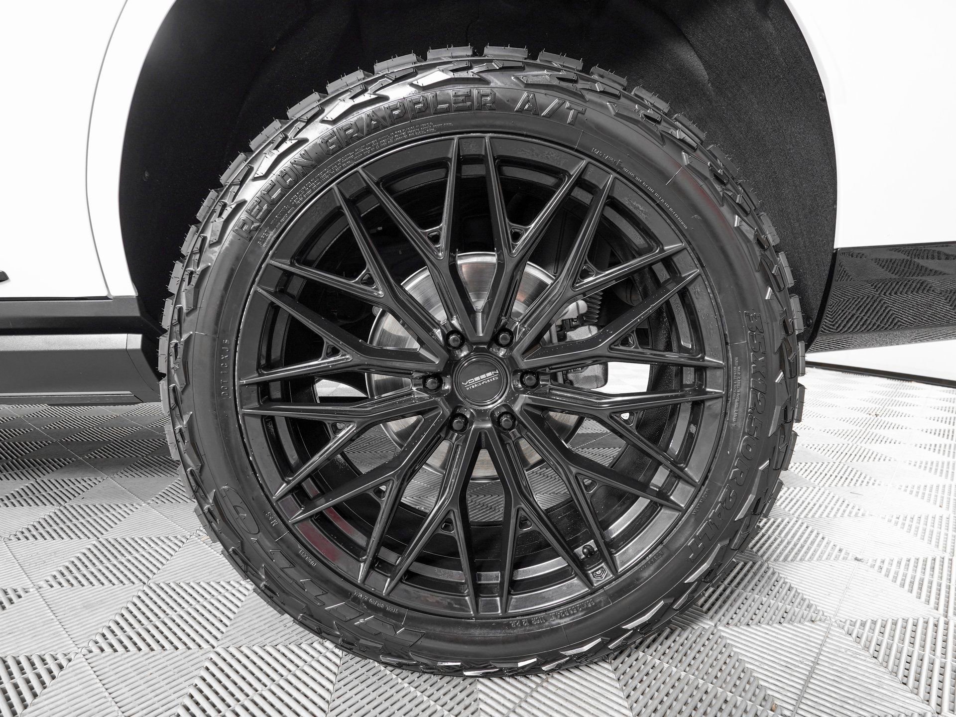 Used 2026 Cadillac Escalade Platinum Sport w/ LPO, Floor Liner Package image 36