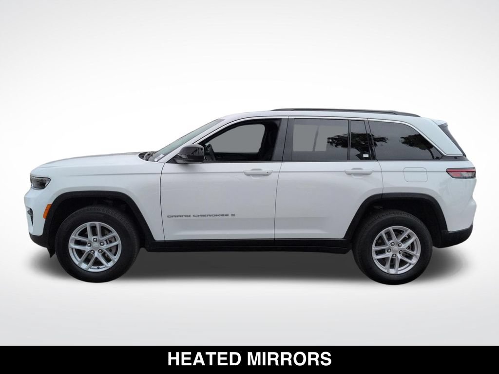Used 2025 Jeep Grand Cherokee Laredo X AWD/4WD image 5