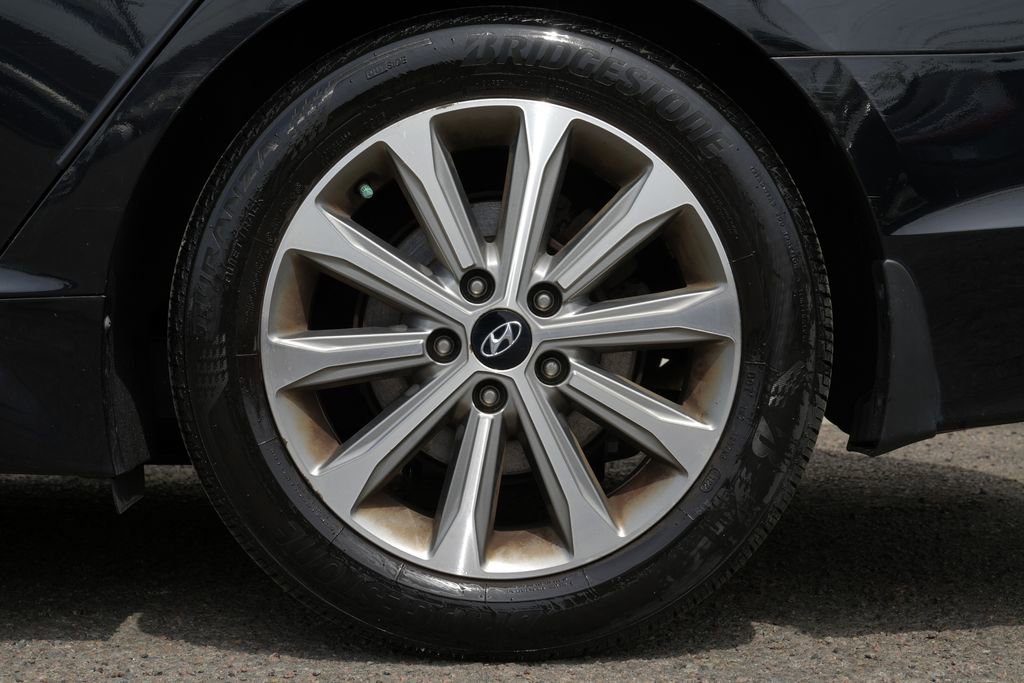 Used 2017 Hyundai Sonata Limited w/ Tech Package 03 image 14