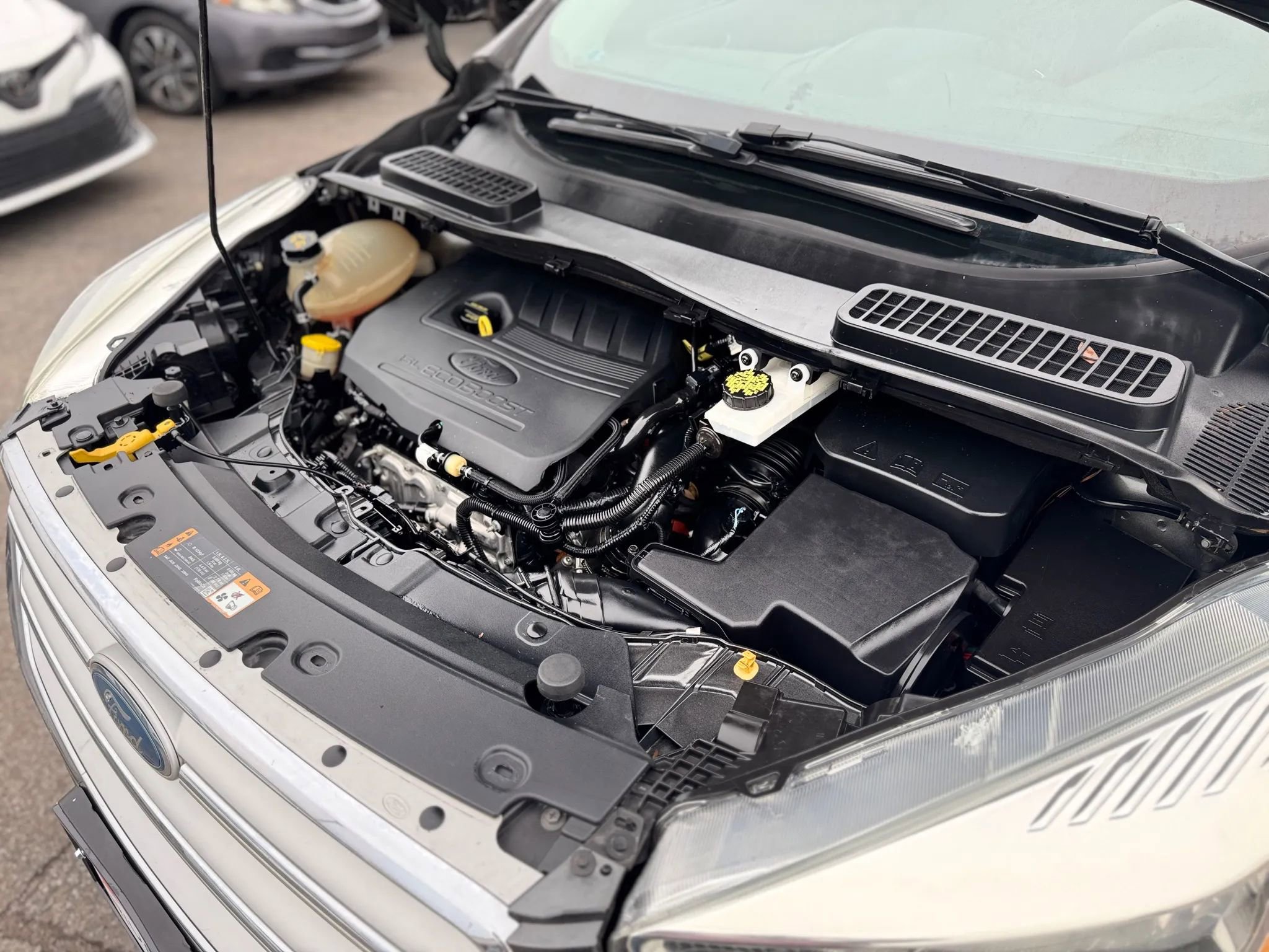 Used 2018 Ford Escape SE w/ SE Sync 3 Package image 28