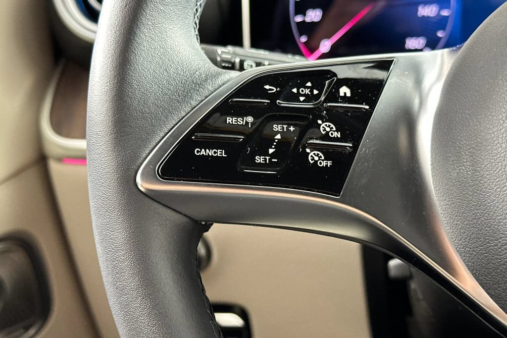 Certified 2025 Mercedes-Benz GLC 300 4MATIC image 30