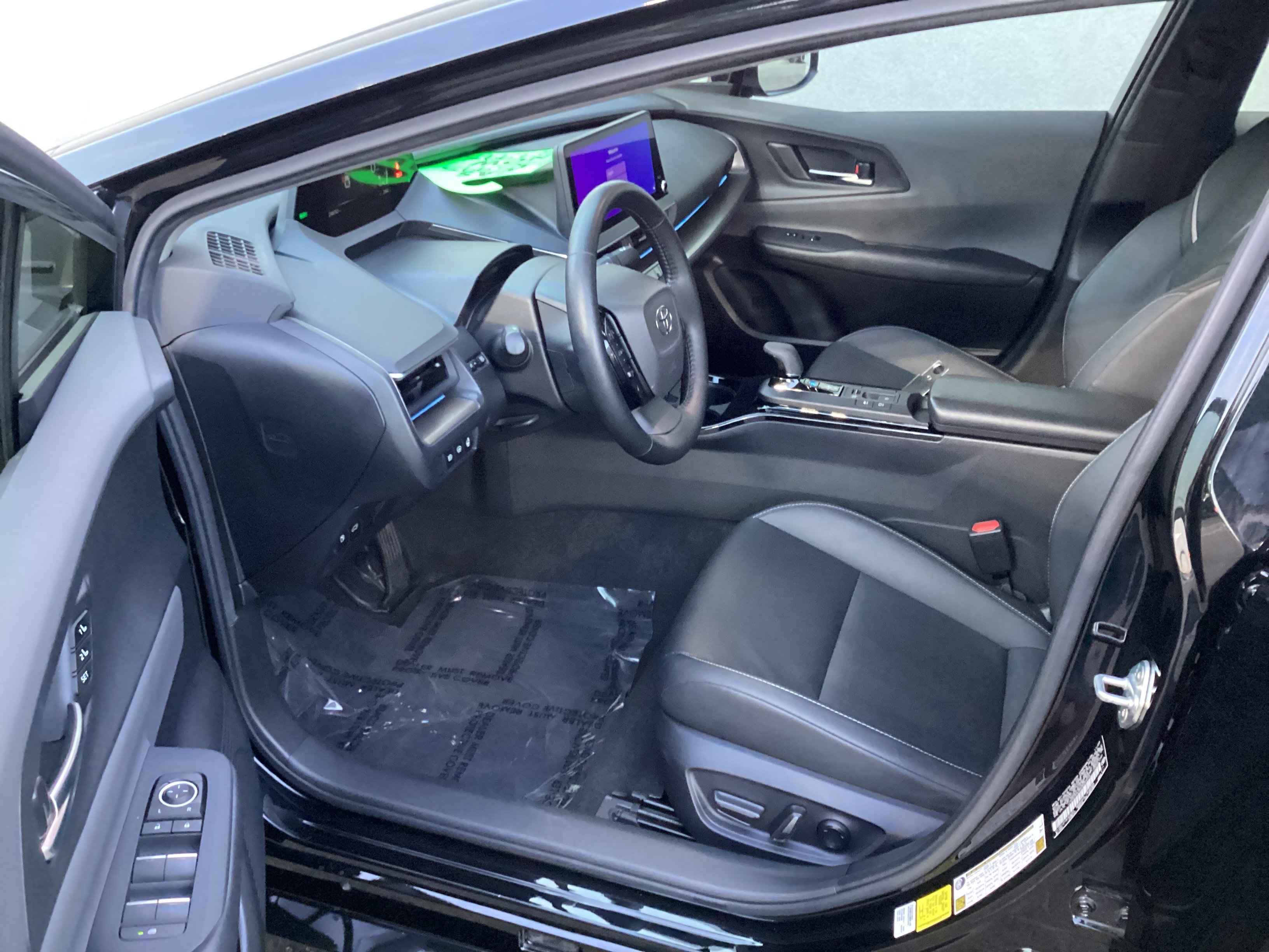 Certified 2024 Toyota Prius LE image 9