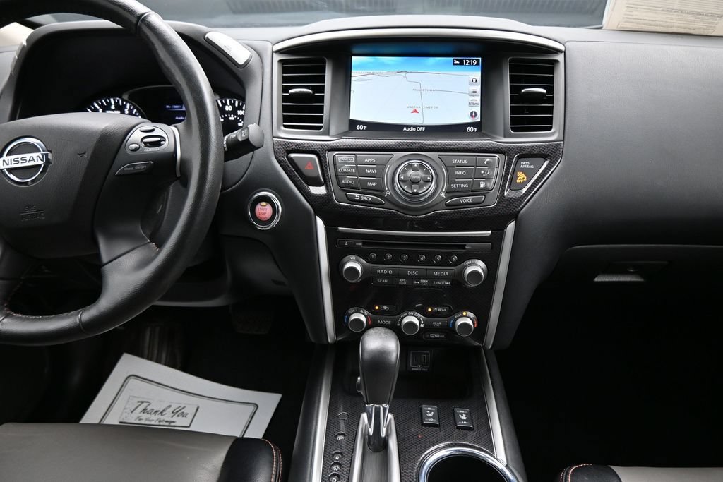 Used 2020 Nissan Pathfinder SL AWD/4WD image 20