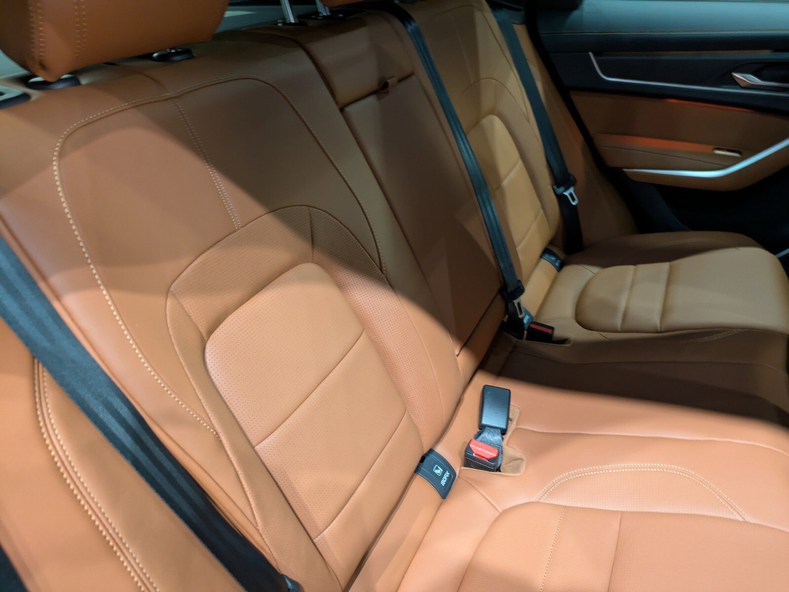 New 2026 Jaguar F-PACE R-Dynamic S image 21