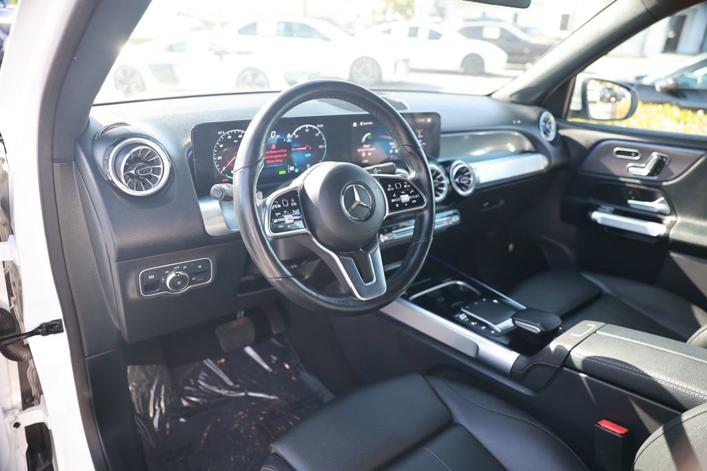 Used 2023 Mercedes-Benz EQB 350 4MATIC SUV w/ Exclusive Package image 15